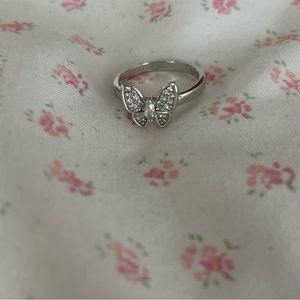 bittersweet silver gem butterfly ring💝💝
